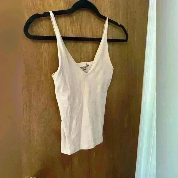 Free People Intimately Women's Seamless V-Neck Cami - Picture 7 of 9